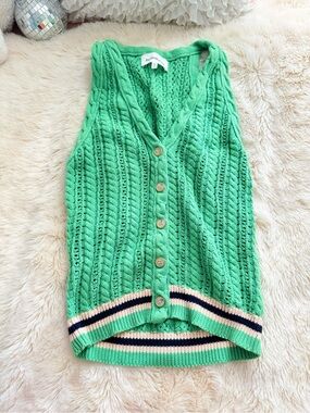 Heartloom cable knit sweater